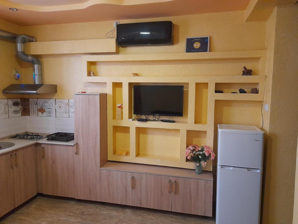 Guest House In Center Erivan Dış mekan fotoğraf
