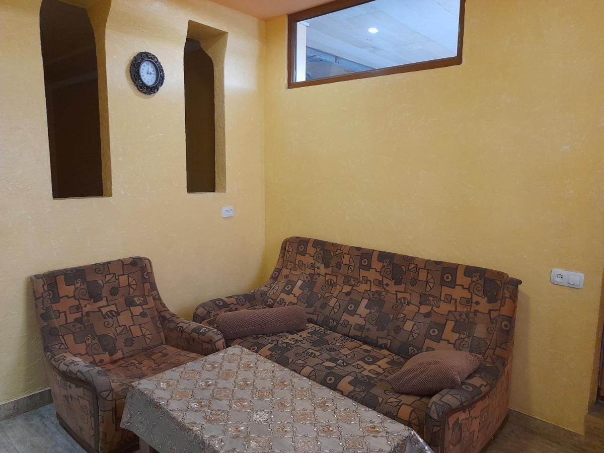 Guest House In Center Erivan Dış mekan fotoğraf